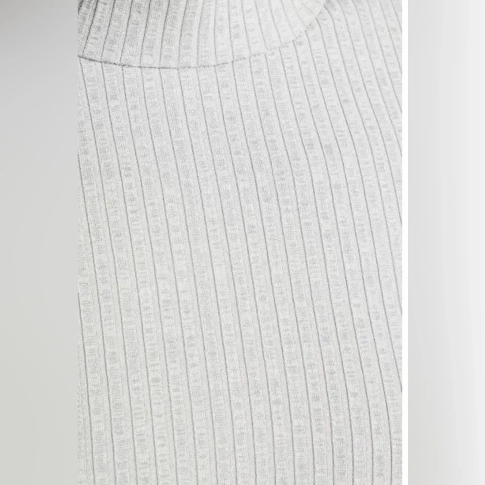Helmut lang top NWT XS - Picture 8 of 15